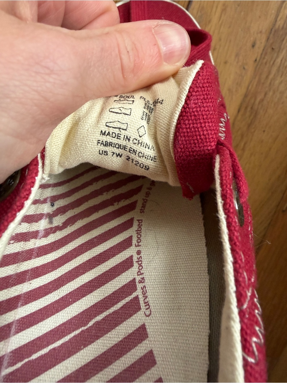 Taos red sneakers - Picture 7 of 7